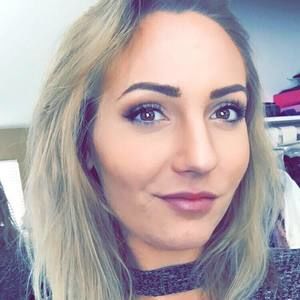 Meet your Posher, Casey